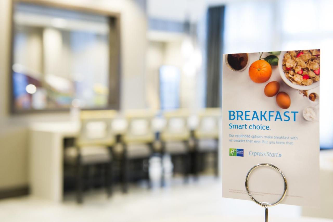 Holiday Inn Express And Suites Madison Central By Ihg Экстерьер фото