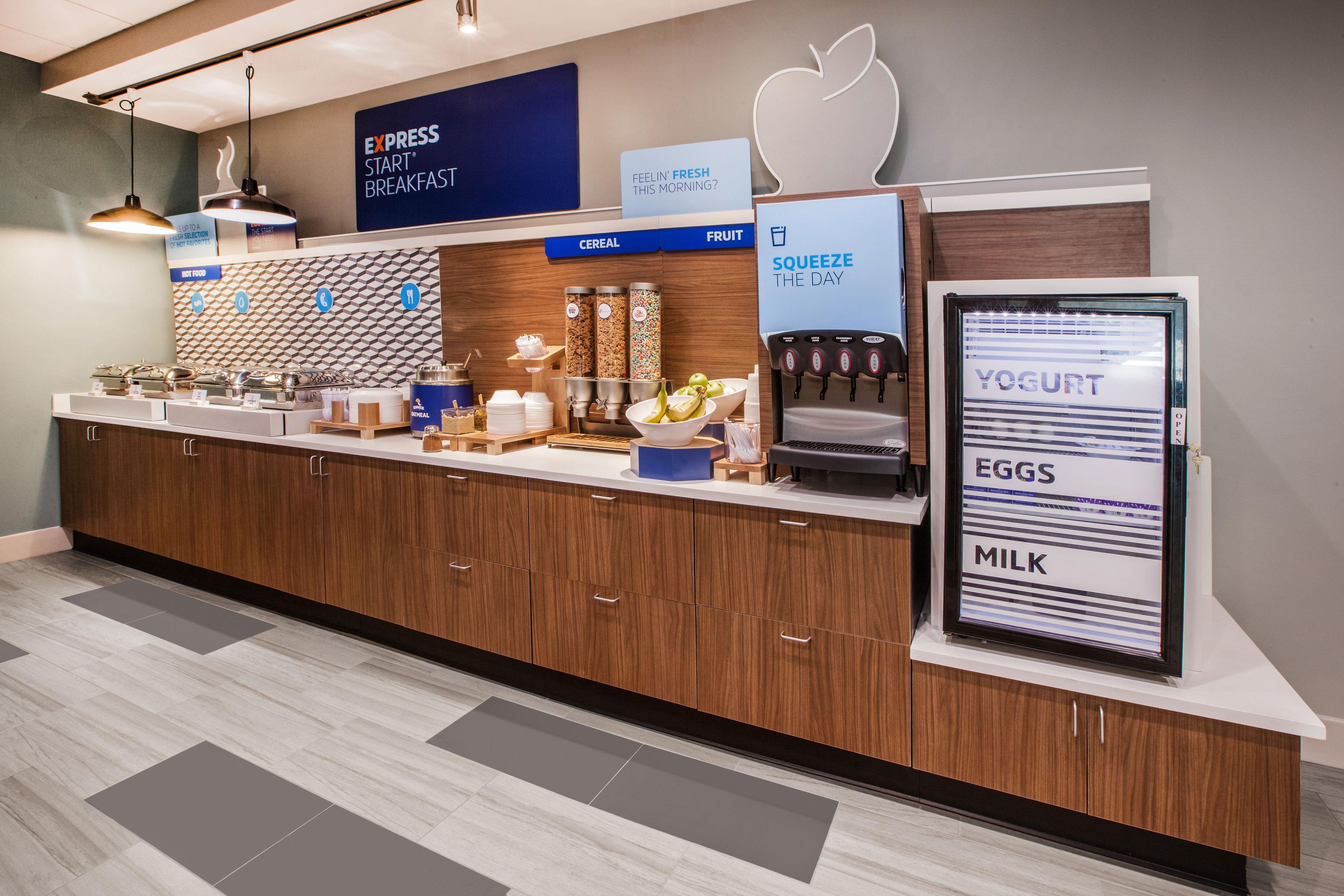 Holiday Inn Express And Suites Madison Central By Ihg Экстерьер фото