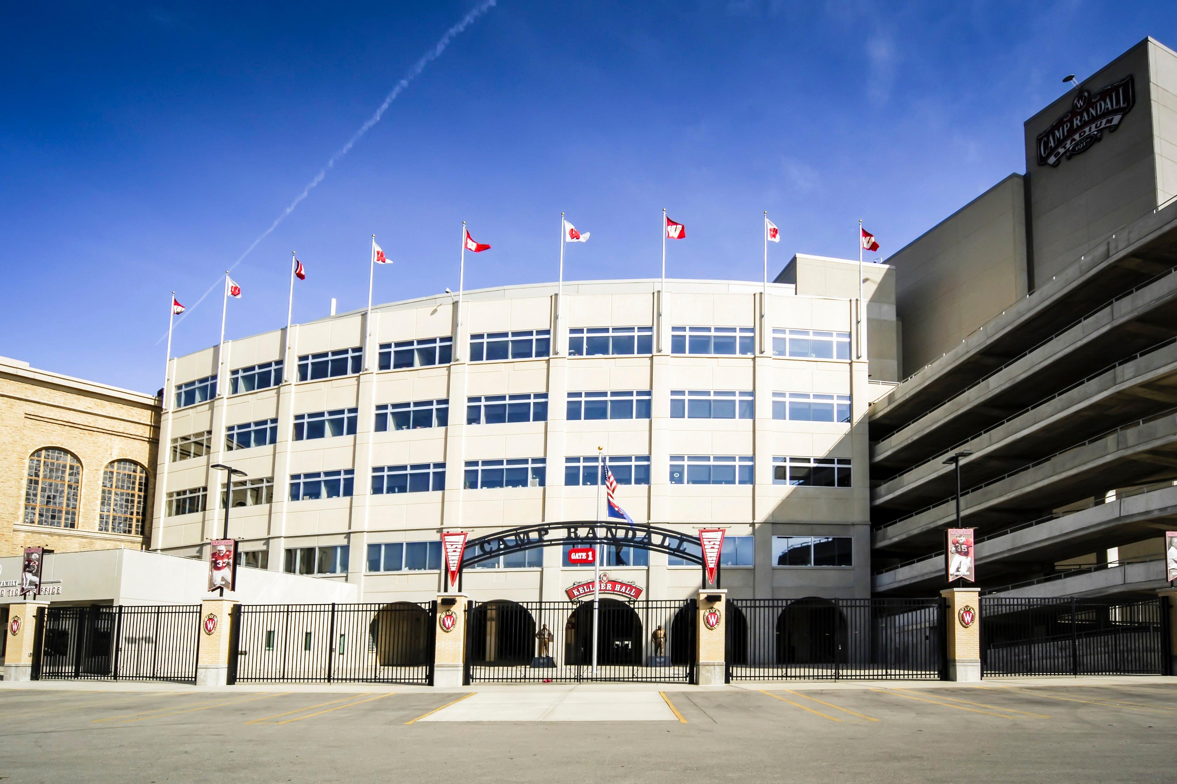 Holiday Inn Express And Suites Madison Central By Ihg Экстерьер фото